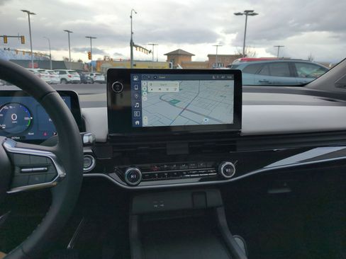 Used 2025 Honda Prologue Touring image 28