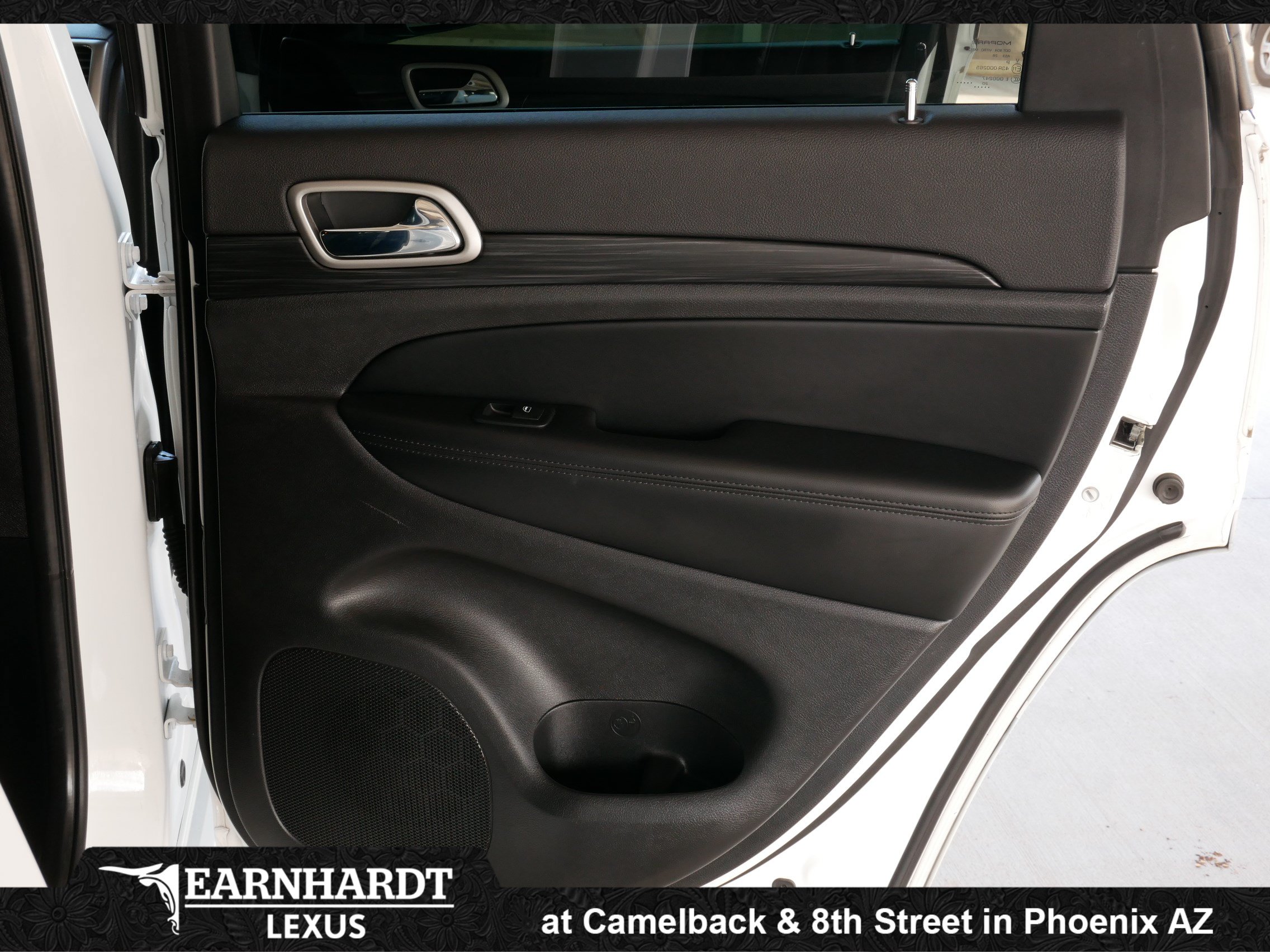 Used 2020 Jeep Grand Cherokee Altitude AWD/4WD image 18