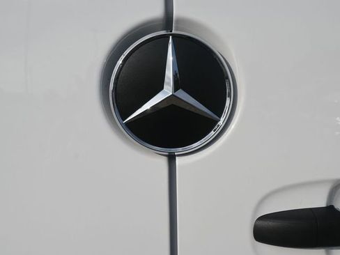 New 2025 Mercedes-Benz Sprinter 2500 image 9
