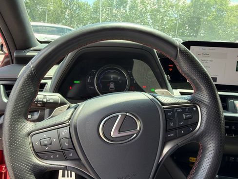 Used 2023 Lexus UX 250h F Sport FWD image 20