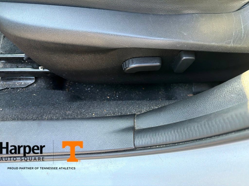 Used 2019 Subaru Crosstrek 2.0i Limited w/ Moonroof Package w/Navigation AWD/4WD image 18