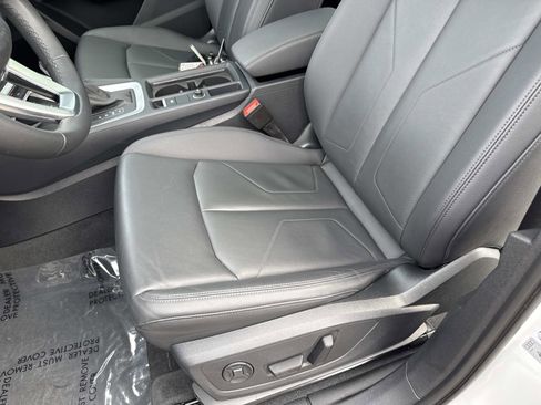 Used 2024 Audi Q3 2.0T Premium Plus image 22