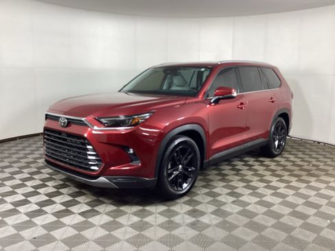 Used 2024 Toyota Grand Highlander AWD image 5