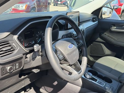 Used 2022 Ford Escape SE w/ Convenience Package image 18