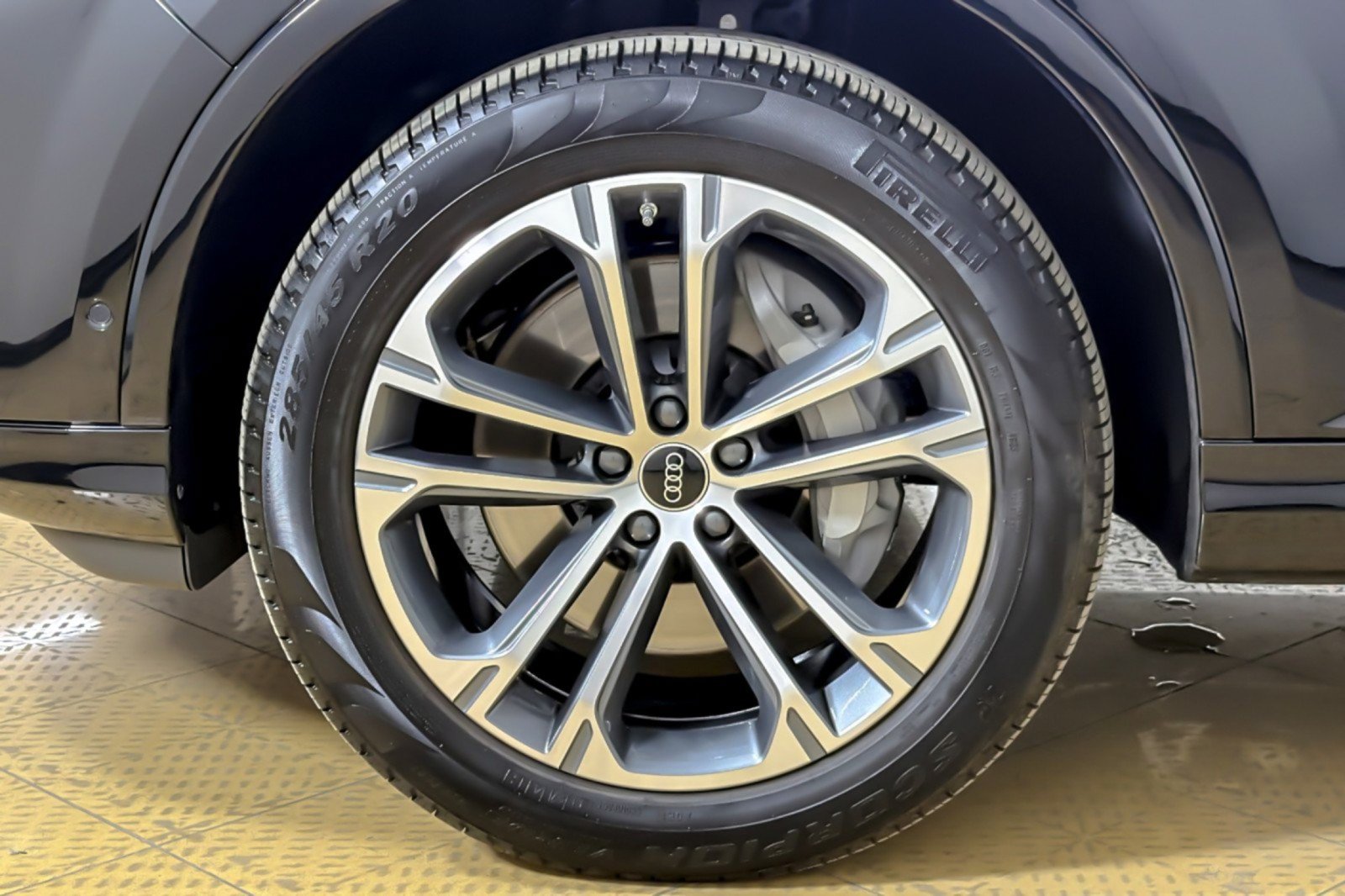 Used 2026 Audi Q7 2.0T Premium AWD/4WD image 24