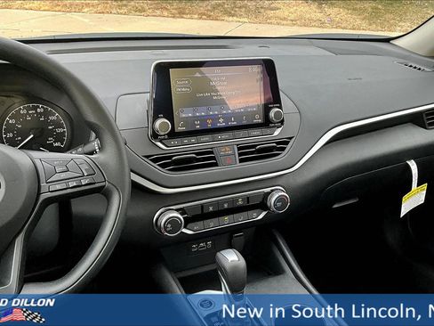 New 2025 Nissan Altima 2.5 S image 7