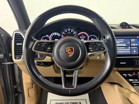 Used 2020 Porsche Cayenne image 37