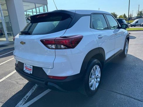 Used 2022 Chevrolet TrailBlazer LS FWD image 3