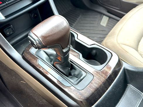 Used 2019 GMC Canyon SLE RWD image 34