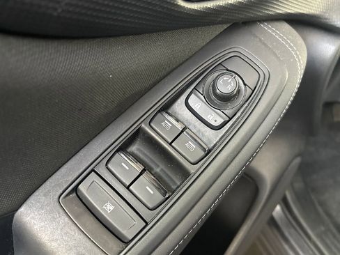 Used 2023 Subaru Forester Premium image 18