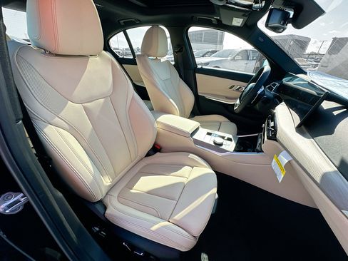 New 2025 BMW 330i Sedan w/ Convenience Package image 28