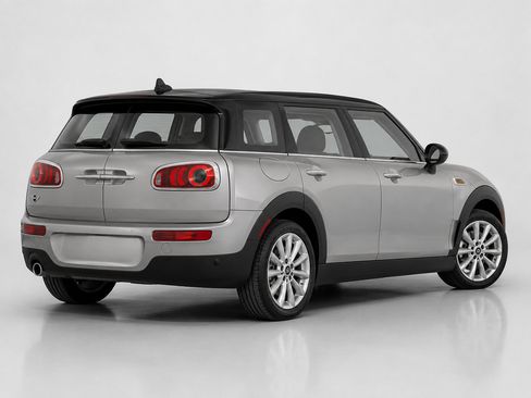 Used 2016 MINI Cooper Clubman FWD image 3