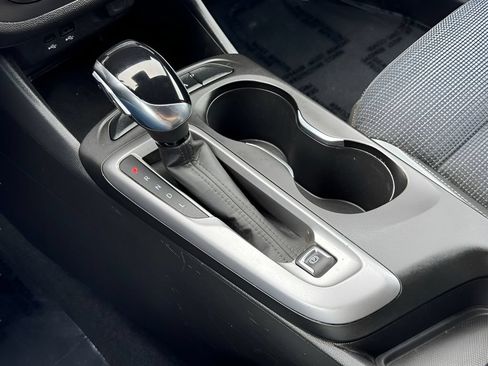 Used 2024 Buick Envista Preferred w/ Convenience I Package FWD image 26