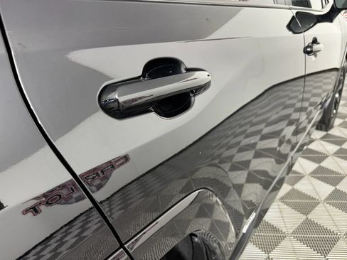 Used 2022 Toyota RAV4 SE AWD/4WD image 28