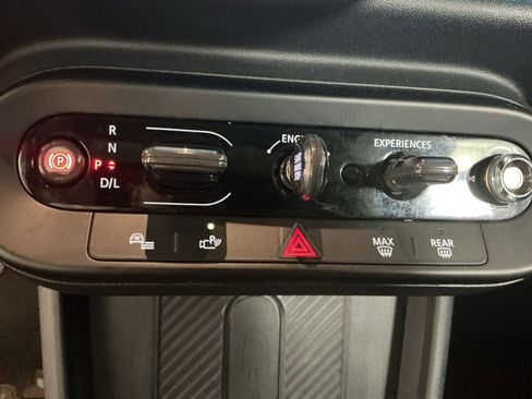 Certified 2025 MINI Cooper S image 13