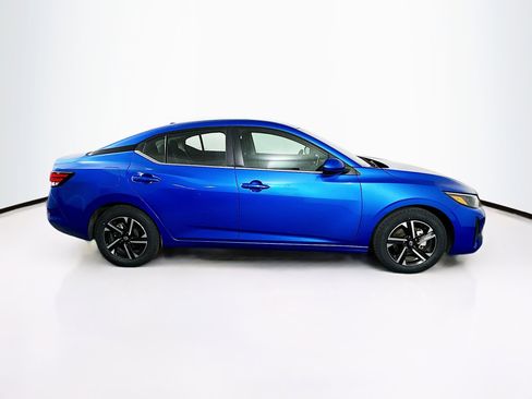 Used 2024 Nissan Sentra SV image 10