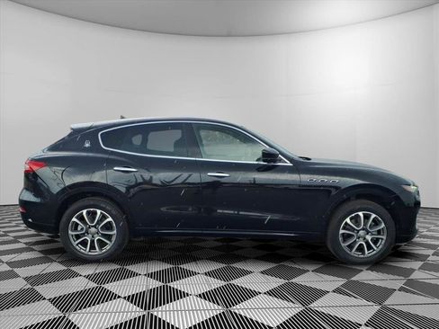 Used 2019 Maserati Levante AWD/4WD image 28