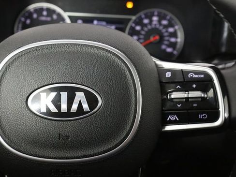 Used 2021 Kia Sorento S w/ Panoramic Sunroof Package FWD image 10