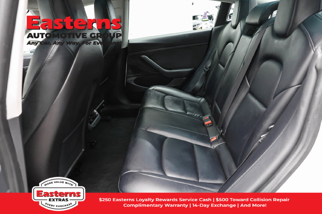 Used 2020 Tesla Model 3 Standard Range Plus RWD image 17