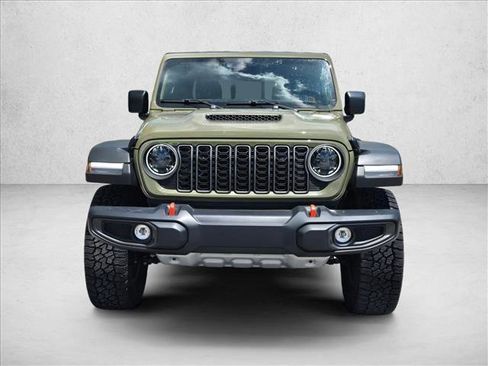 Used 2025 Jeep Gladiator Mojave w/ Safety Group AWD/4WD image 2