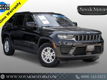 Used 2022 Jeep Grand Cherokee Laredo w/ Luxury Tech Group I