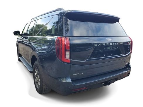 Used 2025 Ford Expedition Max Active RWD image 3