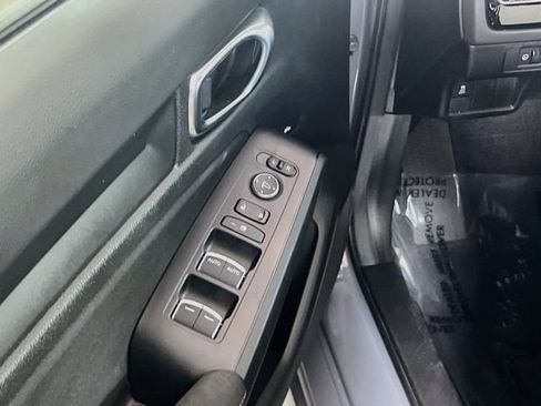 Used 2025 Honda Civic Sport image 16