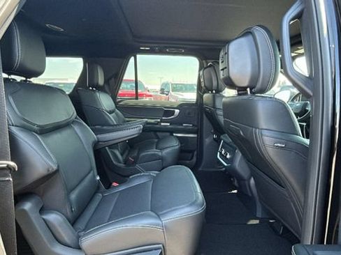 New 2027 Ford Expedition Max Platinum w/ Stealth Performance Package AWD/4WD image 13