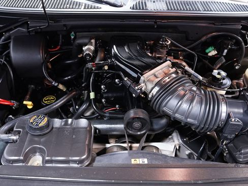 Used 2003 Ford F150 Harley-Davidson image 3