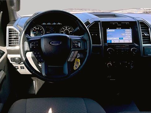 Used 2017 Ford F150 XLT w/ Equipment Group 302A Luxury image 5