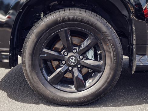 Used 2015 Lexus GX 460 w/ Comfort Package AWD/4WD image 18