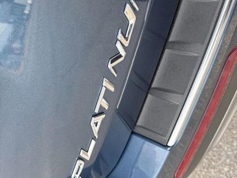 Used 2020 Ford Explorer Platinum image 10