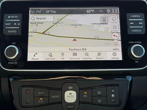 Certified 2025 Nissan Leaf SV Plus image 29