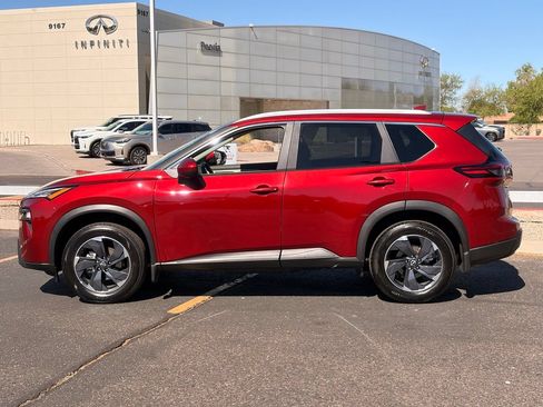 Certified 2024 Nissan Rogue SV w/ SV Premium Package FWD image 3