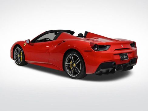 Used 2018 Ferrari 488 Spider image 2