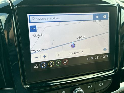 Used 2023 Chevrolet Traverse Premier image 18