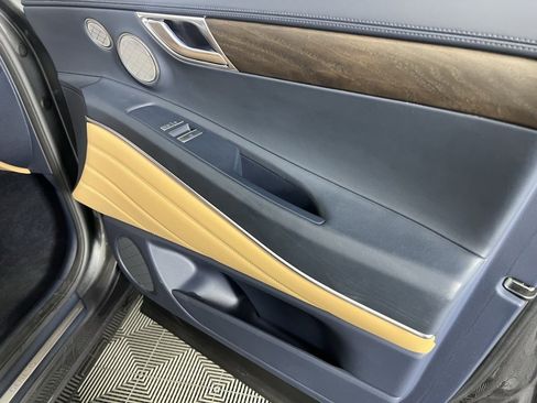 Used 2023 Genesis GV80 2.5T w/ Prestige 20" Package image 39