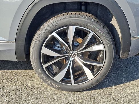 New 2026 Volkswagen Atlas Cross Sport SEL Premium R-Line AWD/4WD image 5