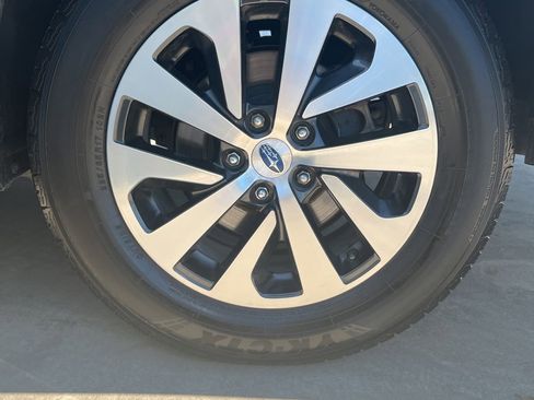 Used 2023 Subaru Outback Premium AWD/4WD image 26