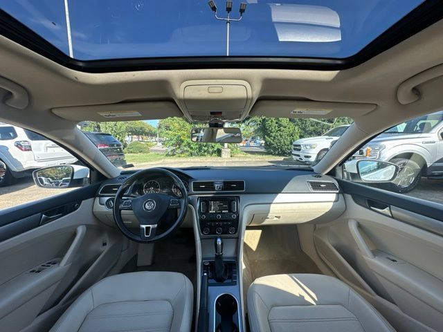 Used 2015 Volkswagen Passat 1.8T SE FWD image 13
