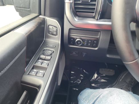 New 2025 Ford F350 Lariat w/ Lariat Ultimate Package image 27