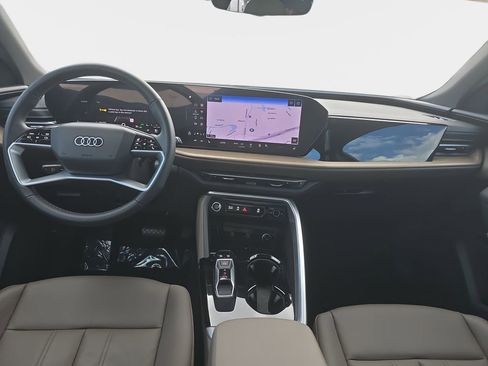 Certified 2025 Audi Q5 Premium Plus w/ Premium Plus AWD/4WD image 10