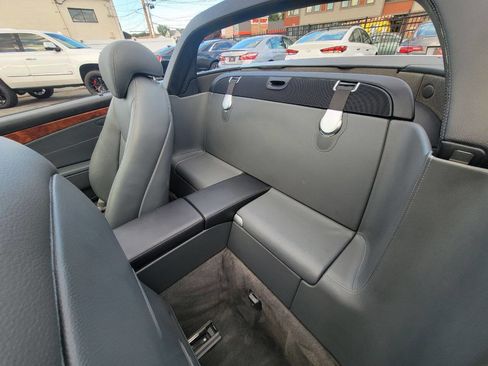 Used 2005 Mercedes-Benz SL 500 image 25