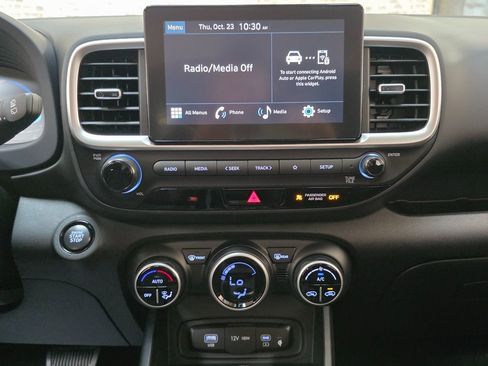 New 2026 Hyundai Venue SEL image 19