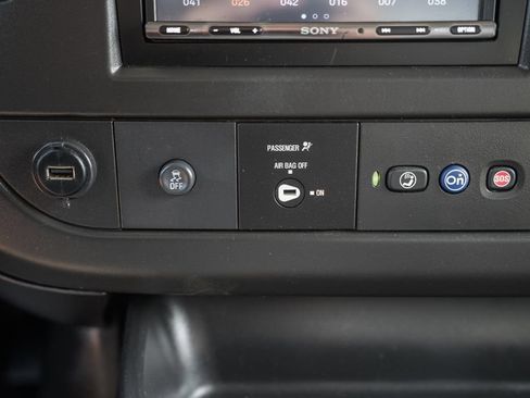 Used 2024 Chevrolet Express 3500 w/ Power Convenience Package RWD image 31