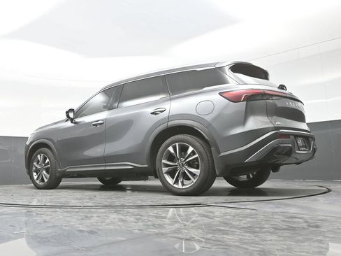 Certified 2023 INFINITI QX60 Luxe w/ Vision Package AWD/4WD image 35