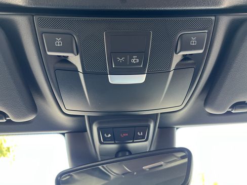 Used 2018 Mercedes-Benz C 300 4MATIC Cabriolet image 41