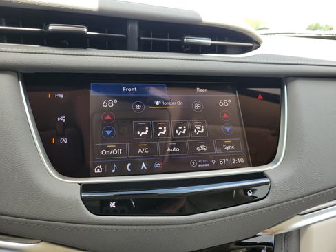 New 2026 Cadillac XT5 Premium Luxury image 23