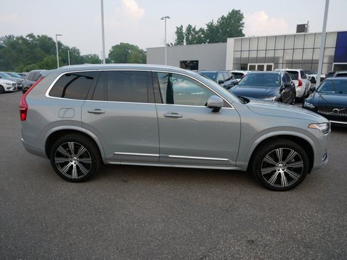 Used 2025 Volvo XC90 T8 Plus w/ Protection Package Premier AWD/4WD image 8
