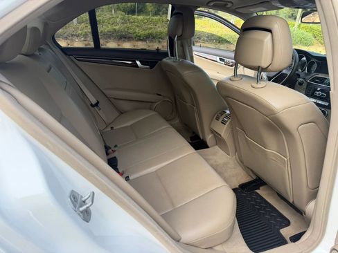 Used 2013 Mercedes-Benz C 250 Sedan image 20